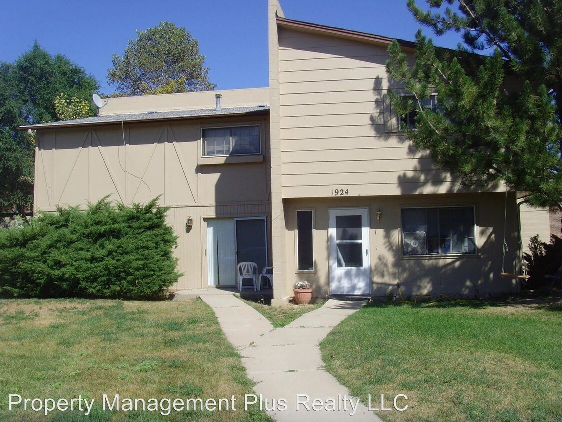 Primary Photo - 1924 Meadow Dr