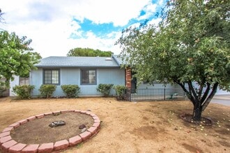 Building Photo - 7572 E Buena Vista Dr