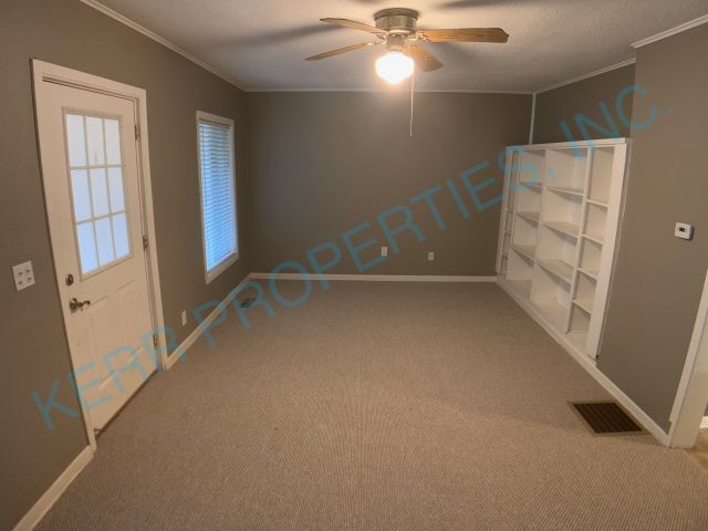 Building Photo - 32216 SE Bluff Rd