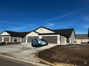 Building Photo - 12022 Fontana Cir