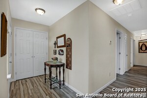 Foto del edificio - 2135 Blueridge Dr