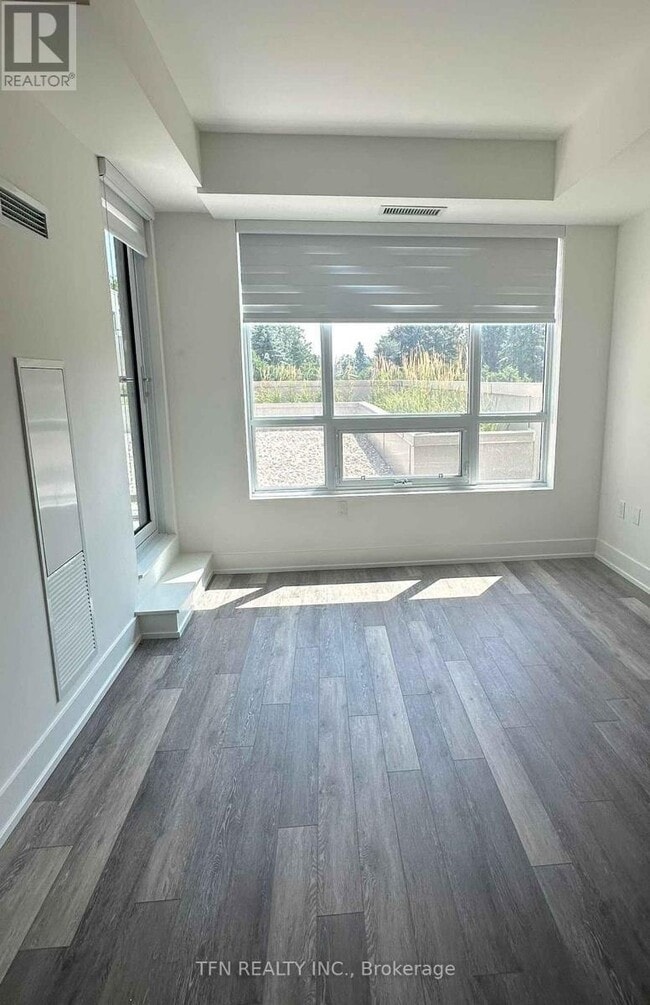 Building Photo - 2075 King Rd
