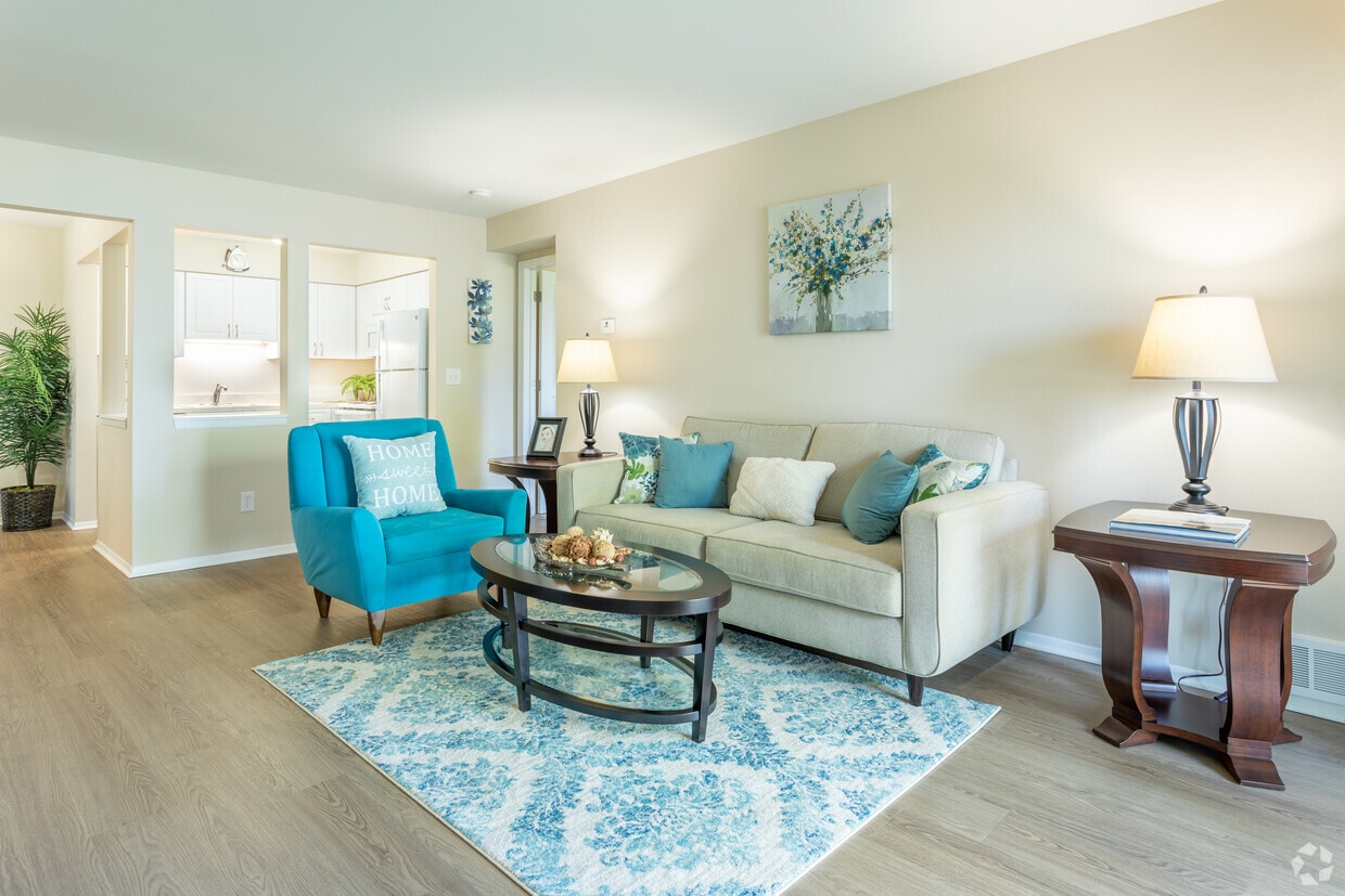 Harbour Village Apartments Northville, MI