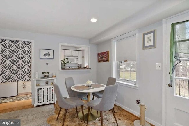 Photo - 2210 Washington Ave Apartment