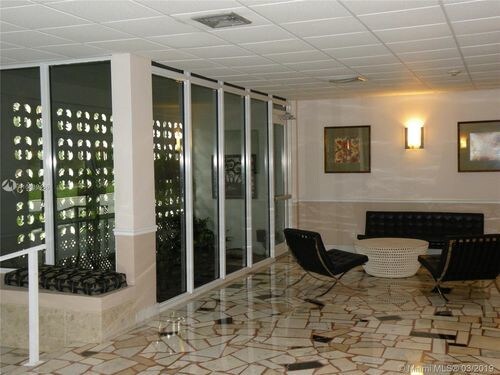 Building Photo - 2150 Sans Souci Blvd