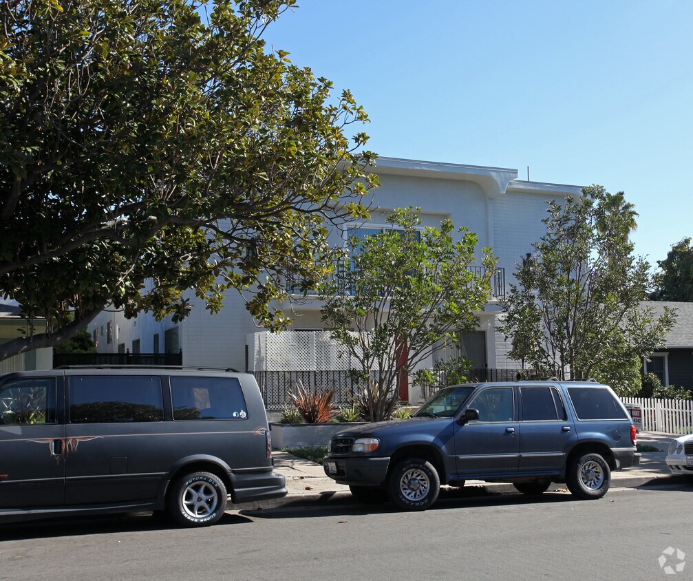 Building Photo - 1433 10th St