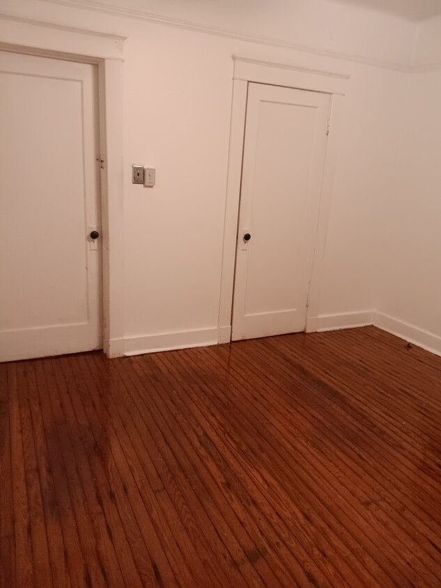 Building Photo - 3314 Touro St