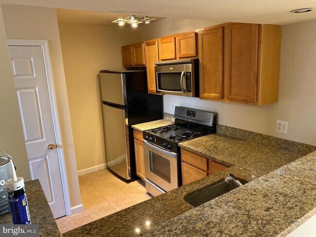 Foto del edificio - 7516 Hawthorne St