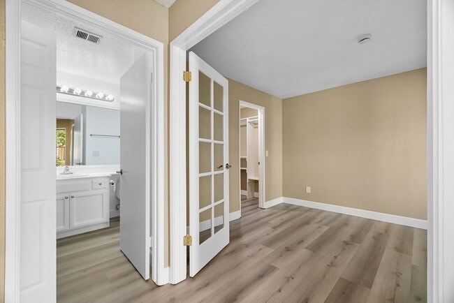 Building Photo - 109 Devonwood