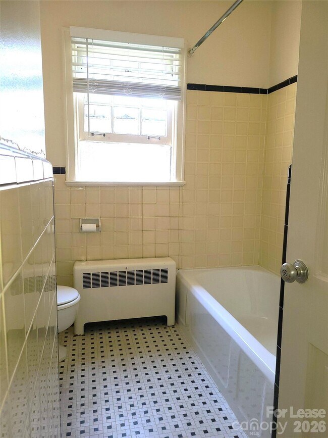 Foto del edificio - 523 Willoughby St