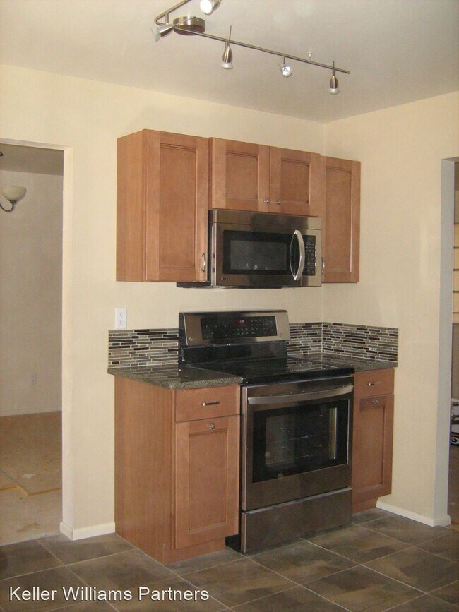 Foto del edificio - 3 br, 2 bath House - 212 S Garo Ave