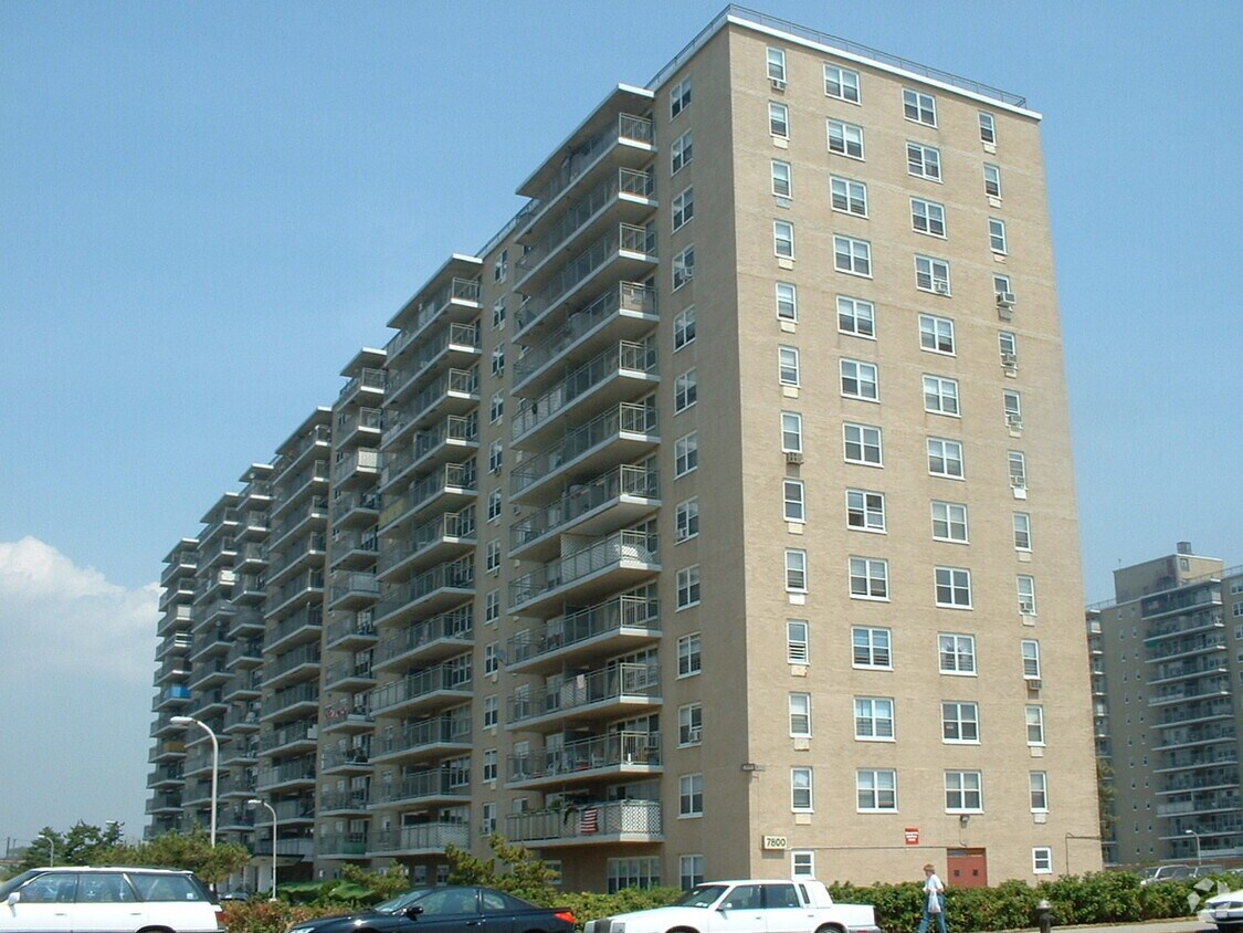 Dayton Towers 76008000 Shore Front Pky Arverne, NY Apartments for