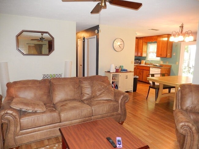 Building Photo - 4032 Elder Ln