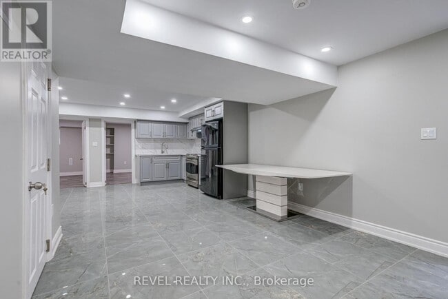 Building Photo - 1238 Playter Pl