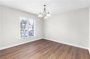 Building Photo - 15 Ivy Square Northeast