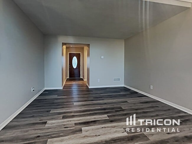 Building Photo - 3254 Blue Ash Ln
