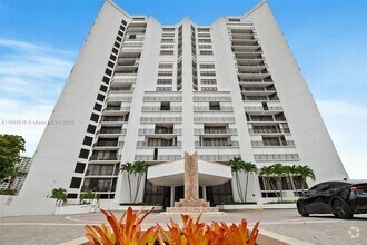 Building Photo - 300 Three Islands Boulevard