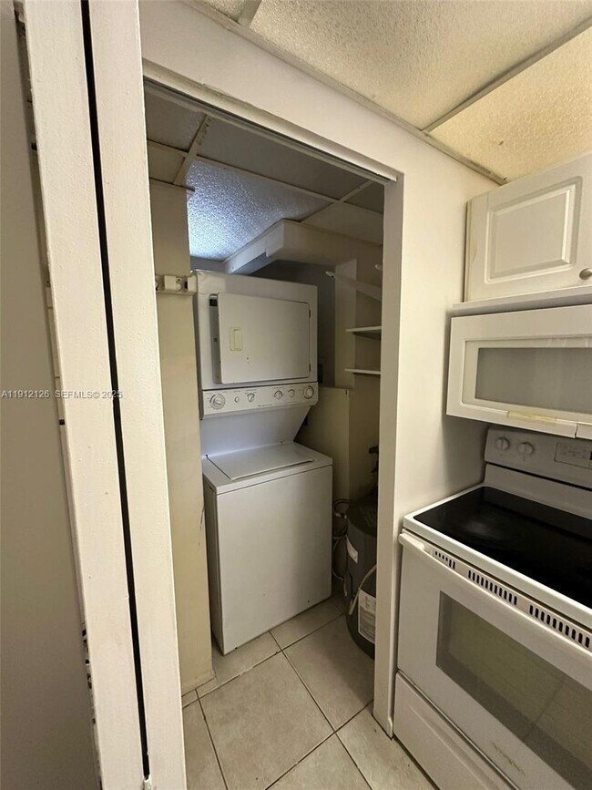 Foto del edificio - 7820 S Colony Cir