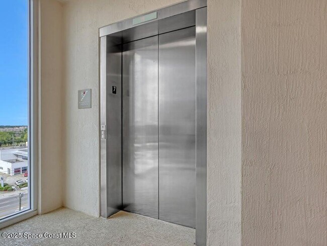 Foto del edificio - 1435 S Harbor City Blvd