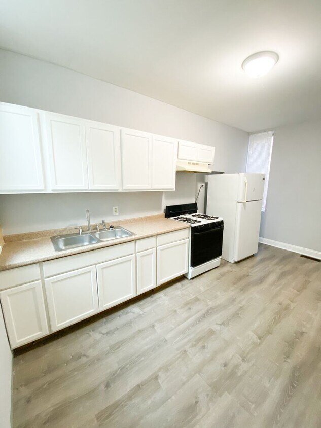 Foto principal - Cozy 2 Bed/1 Bath Home in Dutchtown!