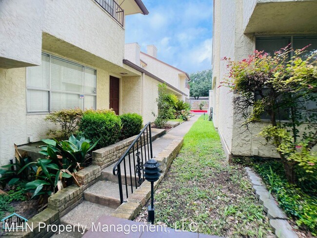 Foto del edificio - 2 br, 2 bath House - 7123 Thrush View Ln #18D