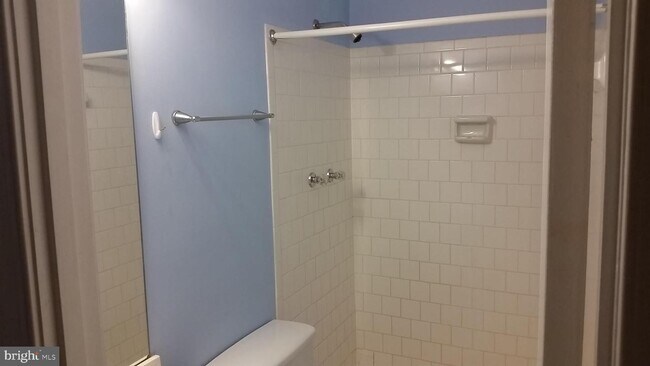 Foto del edificio - 15035 Cherrywood Dr