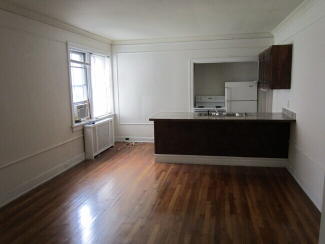Foto del edificio - 2805 Stratford Ave