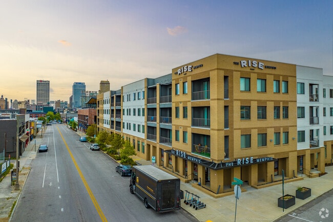Apartment communities fill the streets of Memphis.