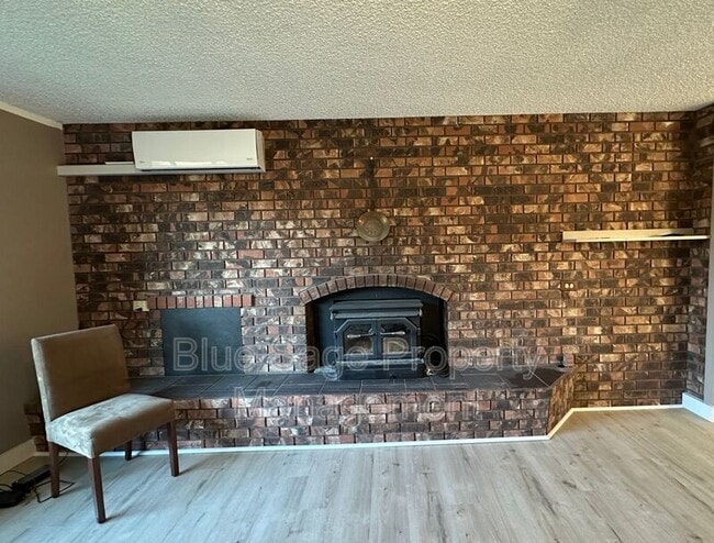 Building Photo - 43 Breeze Way