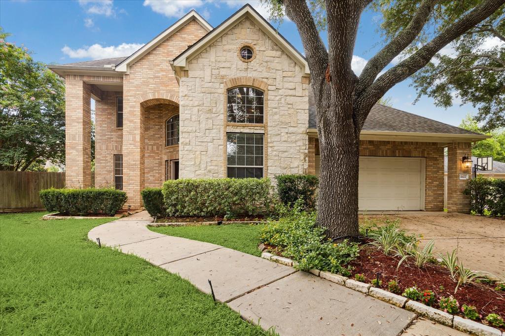 Foto principal - 4422 Roundtree Ln