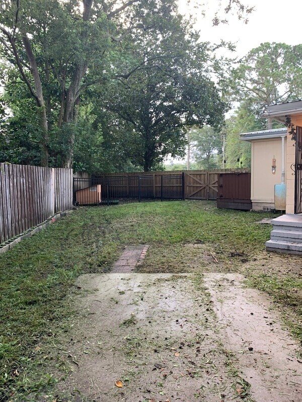 Building Photo - 5461 Lenox Ave