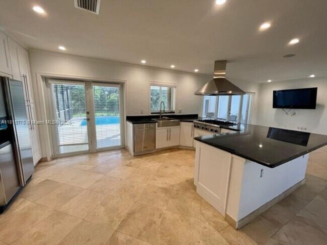 Foto del edificio - 15925 SW 83rd Ct
