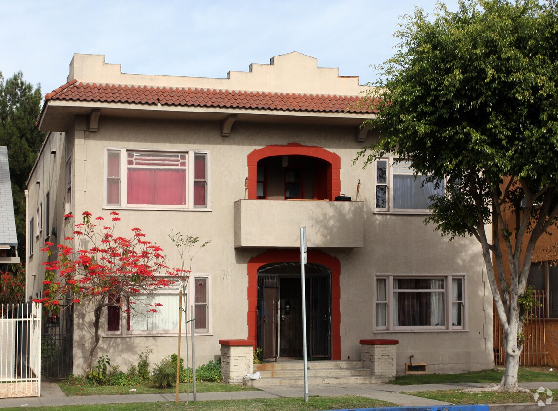 Foto principal - 709-715 E 7th St