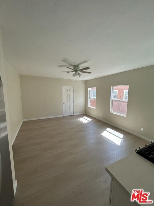 Foto del edificio - 407 N Coronado St