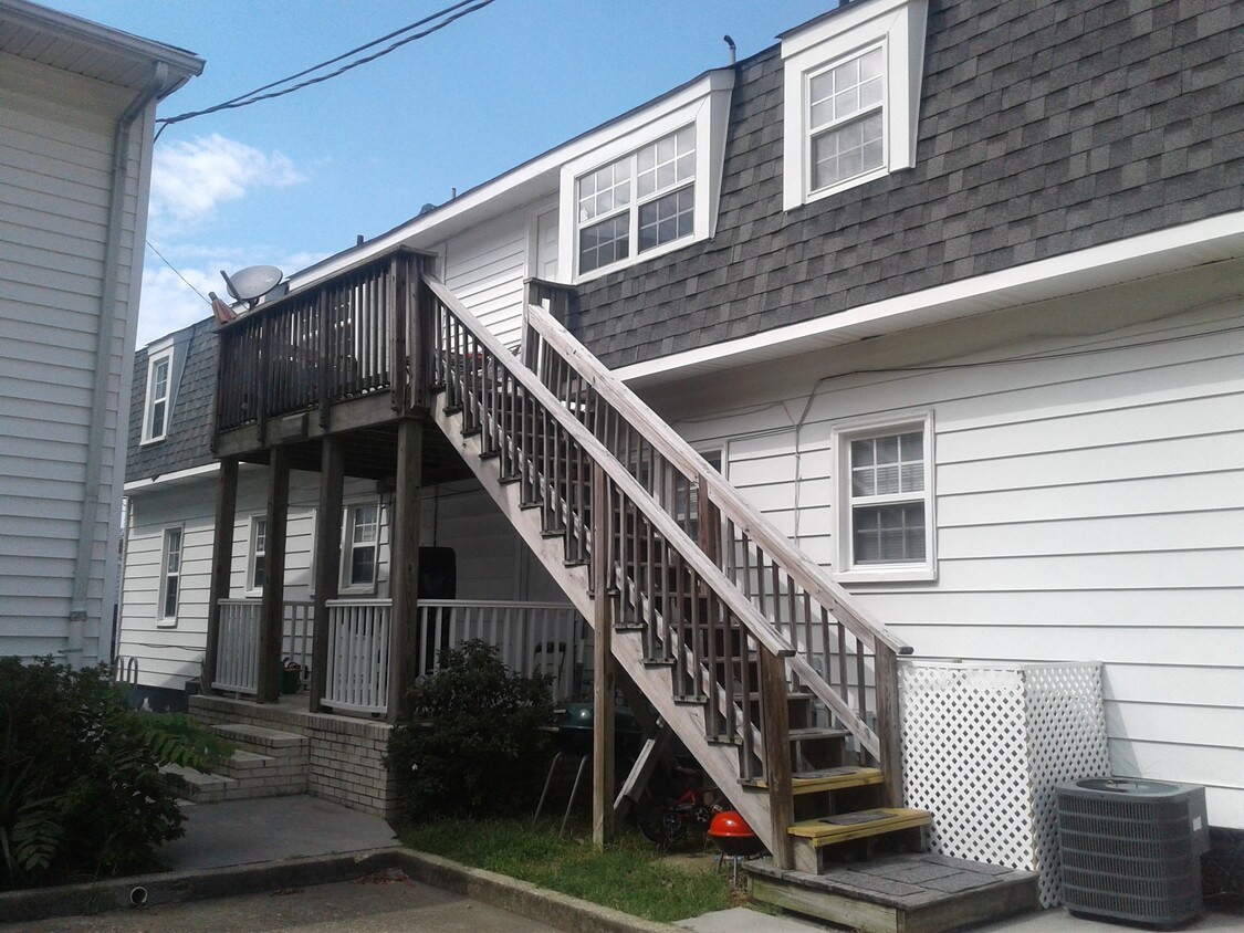 Deck - 1861 Kingston Ave