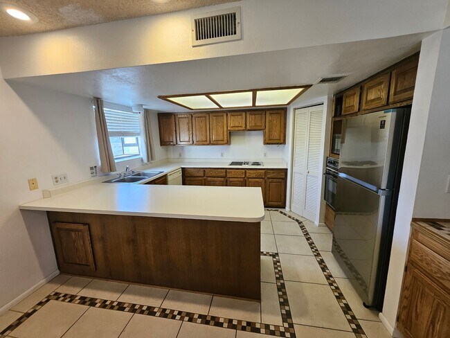 Foto del edificio - Laguna Nuevo Upstairs Condo in a Riverfront Community