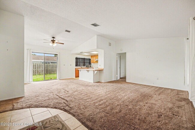 Building Photo - 2106 Tarrytown Ln NE