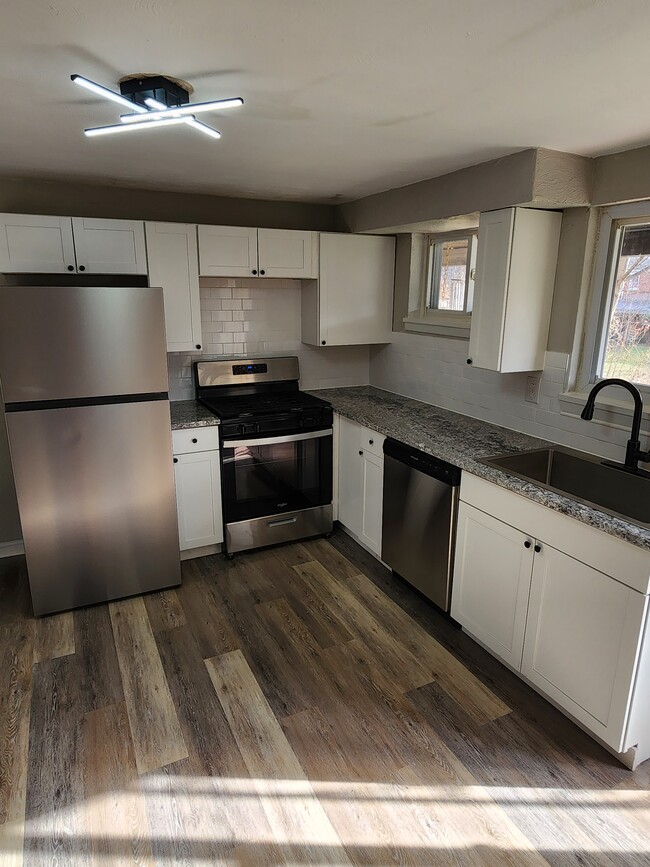 Foto del edificio - 414 Lincoln Ave