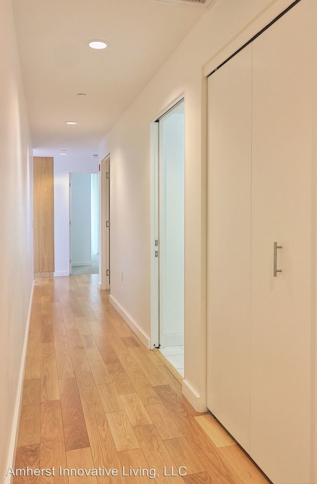 Building Photo - 49 Boltwood Walk