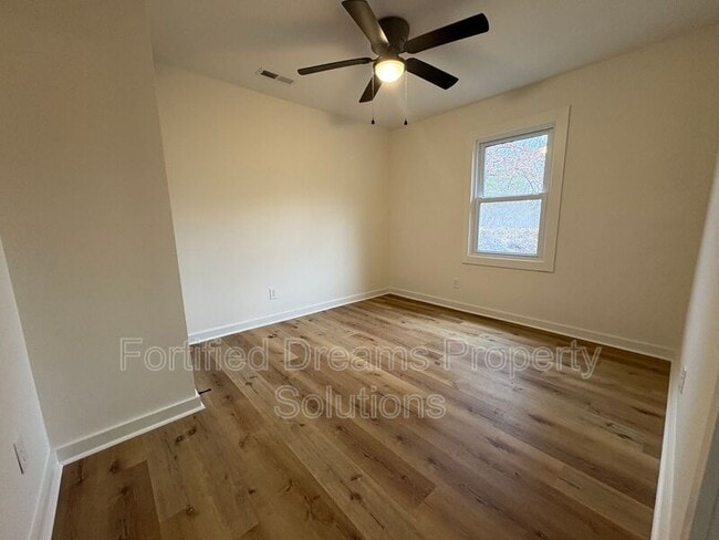 Building Photo - 431 Peeden Dr