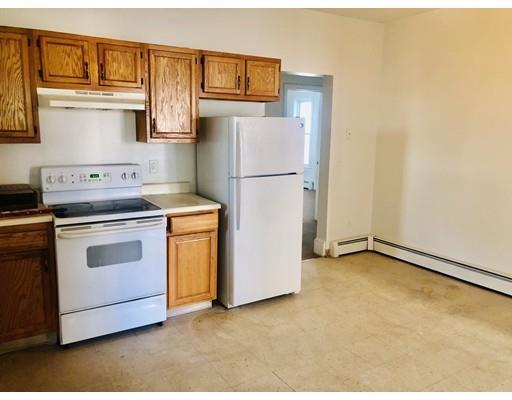 Building Photo - 128 Beacon St