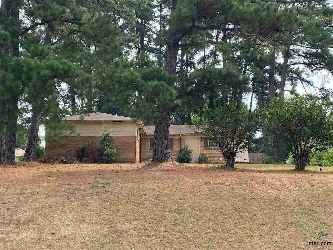 Primary Photo - 602 S Greer Blvd