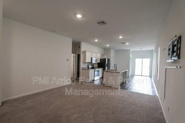 Foto del edificio - 35552 Shade Fern Ln
