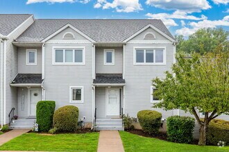 Building Photo - 94 Oak Ridge Dr