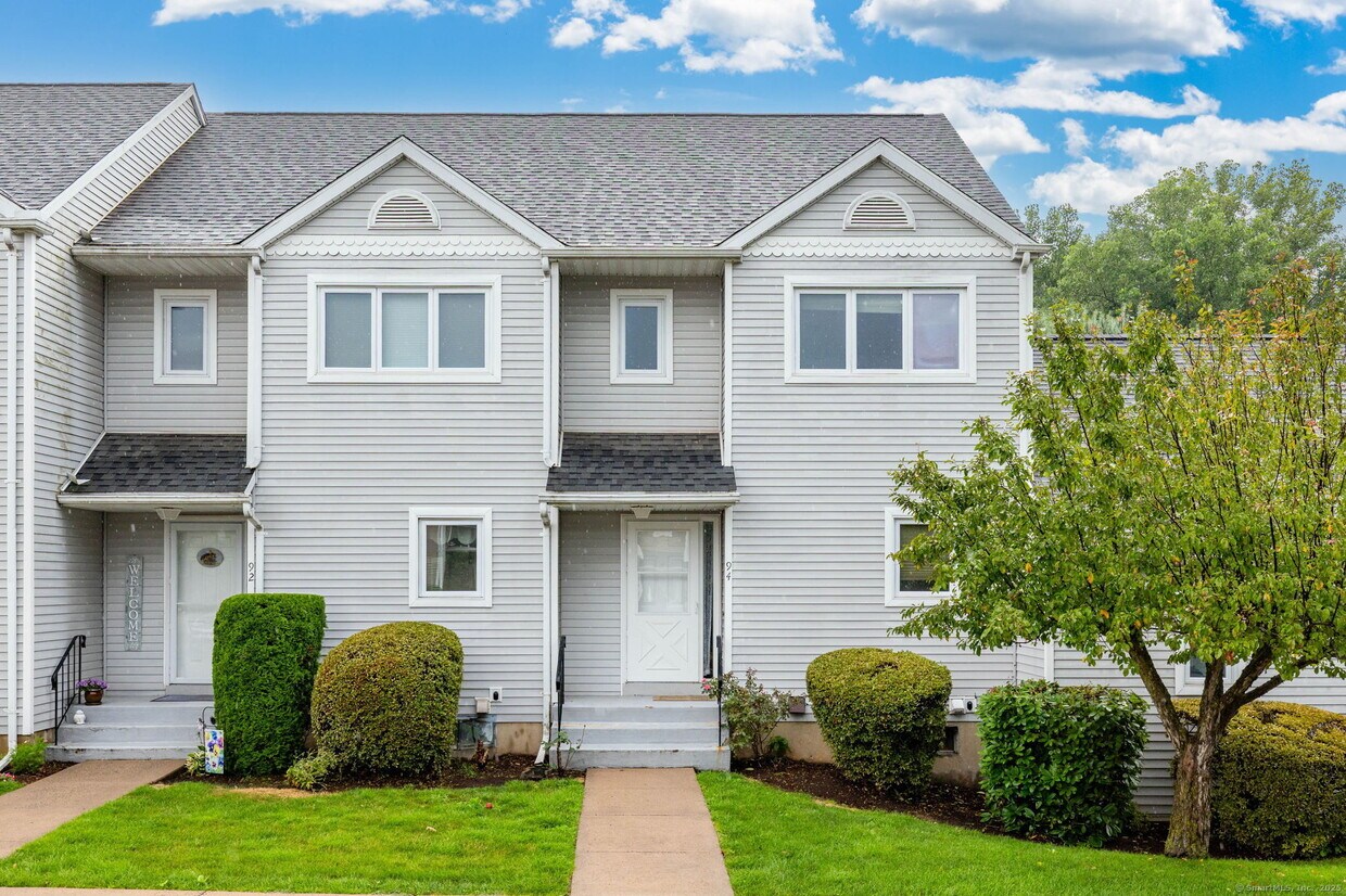 Foto principal - 94 Oak Ridge Dr
