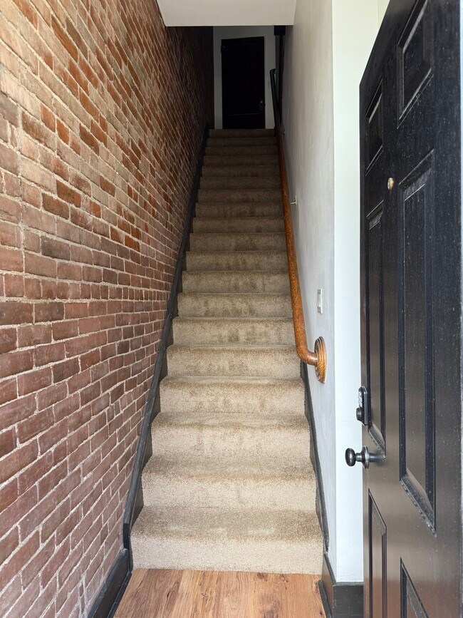 Foto del edificio - 112 N Beatty St