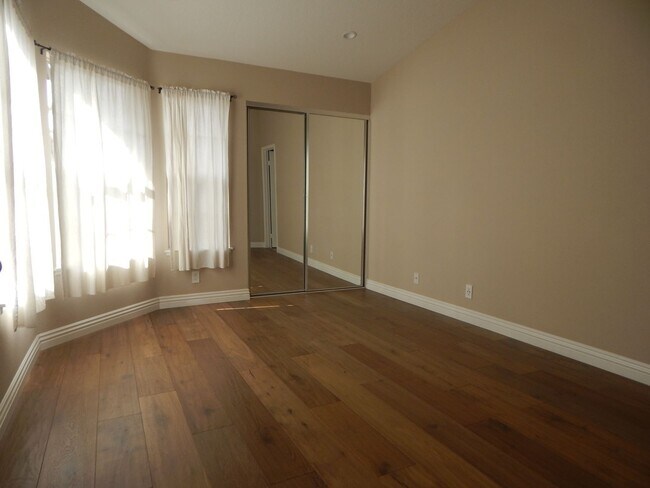 Building Photo - Sera Brisa Condo in Rancho Santa Margarita