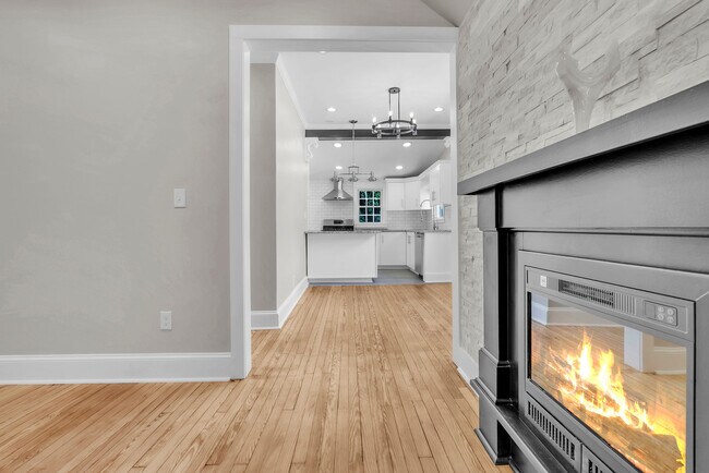 Foto del edificio - 4103 Crittenden St