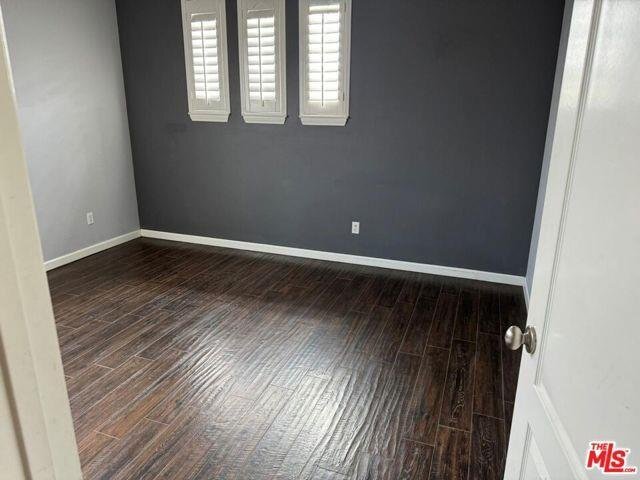 Foto del edificio - 11354 Santini Lane, Los Angeles, CA 91326 ...
