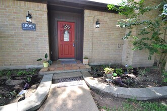 Building Photo - 15927 Tumbling Rapids Dr